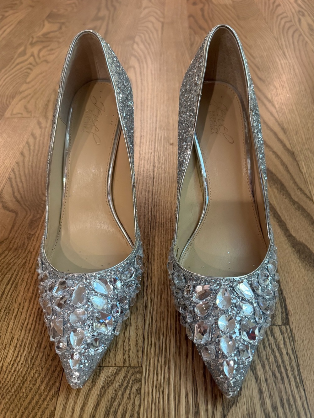 Jewel Badgley Mishka Women's Silver Glitter Embellished Pointed-Toe Heels
